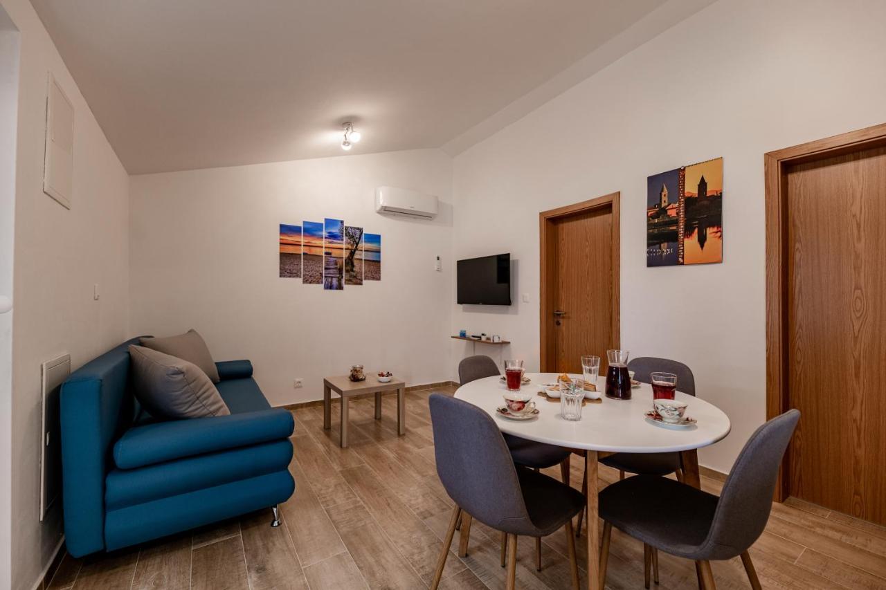 Holiday Home Aria Nin Exterior foto